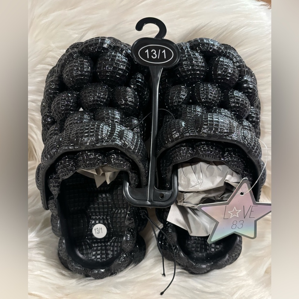 Kids Love Sparkly Black Bubble Shoes Size 13/1